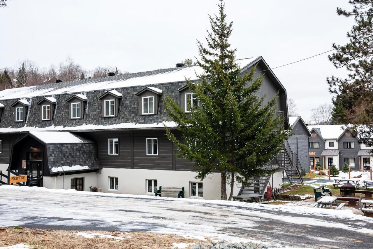 Auberge Manitonga Мон-Трамблан Экстерьер фото